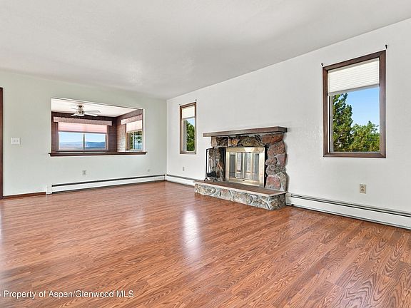4th image of 201 Hillcrest Ave