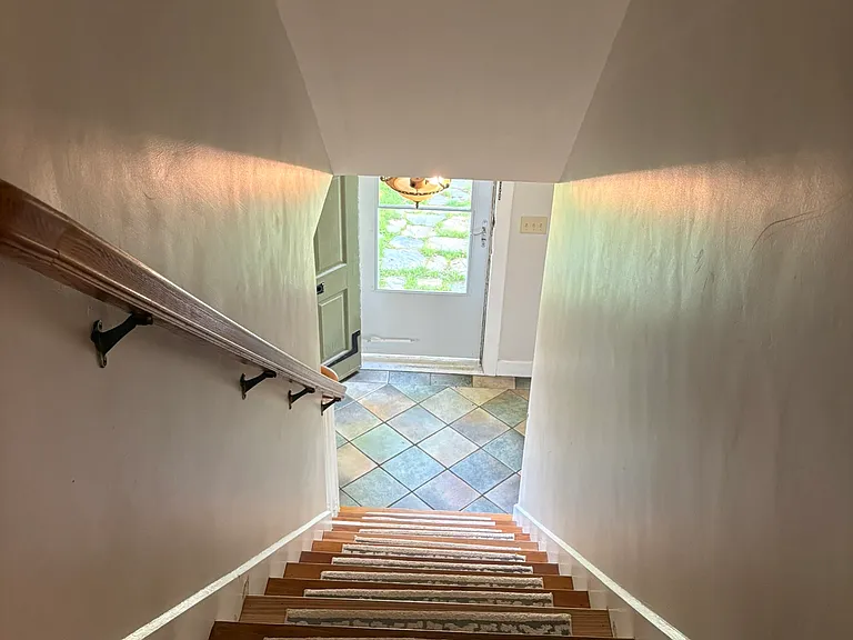 15 Ridgewood Ave — Photo 24