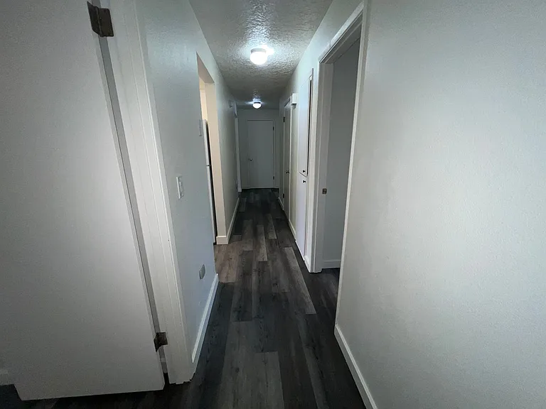 P117 - Gardenside Apartments — Photo 33