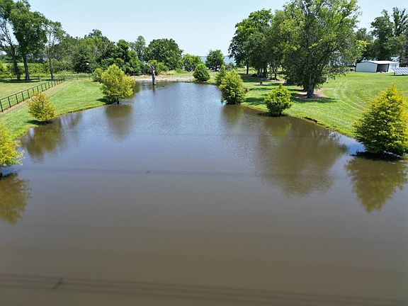 4th image of 5823 Highway 17
