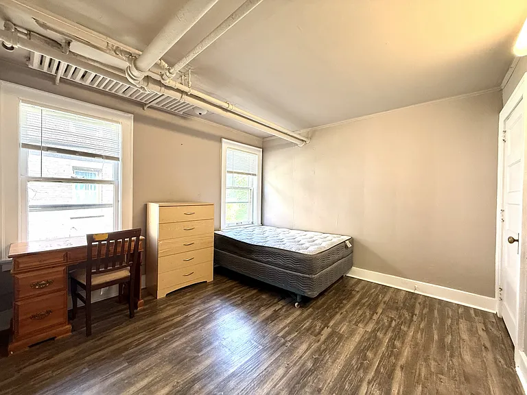 708 Stewart Avenue - Terrace — Photo 10