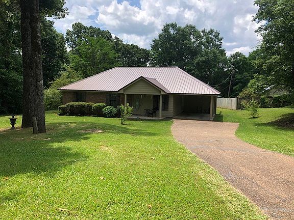 2nd image of 218 Fox Run Dr