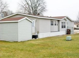 5 Carmell St, Belleville, MI