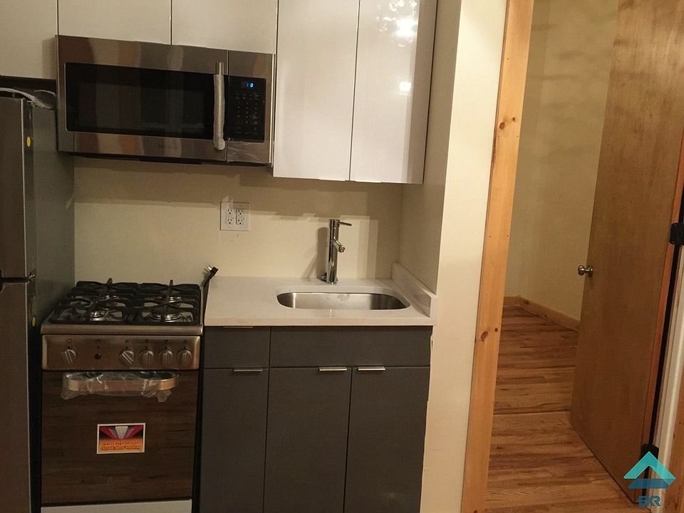 2nd image of 18 Irving Ave #01DA