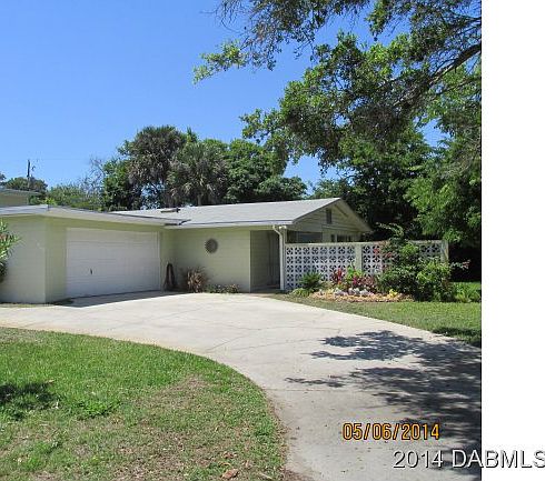 1st image of 135 Magnolia Dr