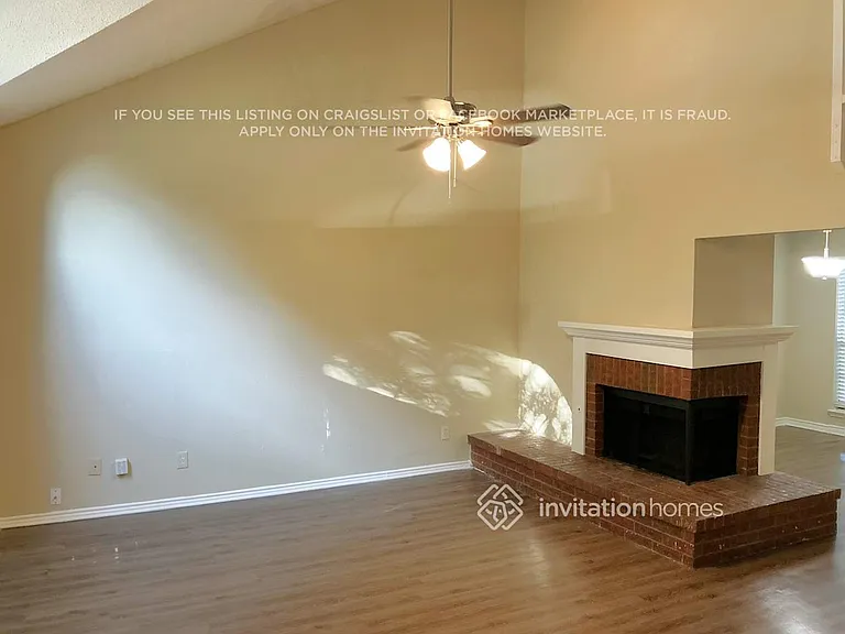 4317 Saugus Dr — Photo 5
