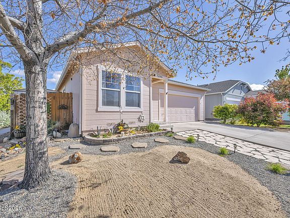 3rd image of 7695 Bichon St