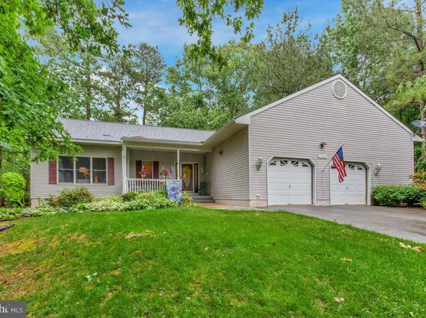 23083 Barberry Ln, California, MD 20619