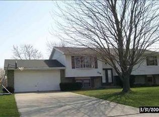 216 Felmley Dr, Normal, IL 61761