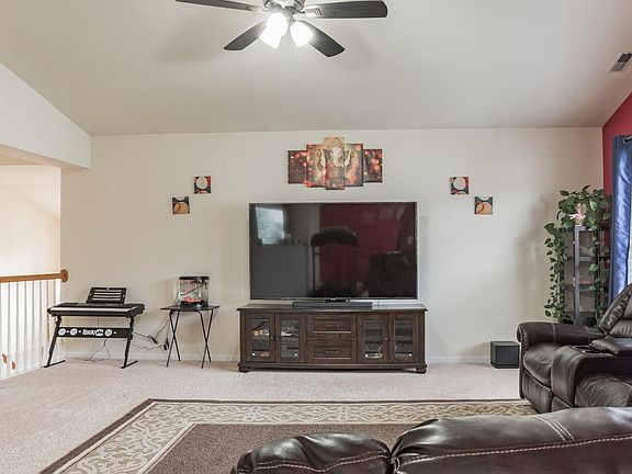 5th image of 3115 Bromley Ln