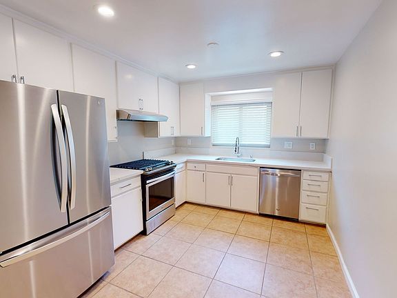 5th image of 5303 Hewlett Dr