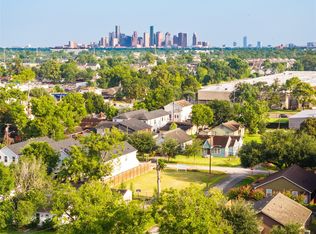 4420 Ashland St, Houston, TX 77018
