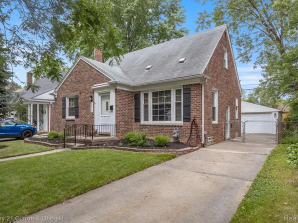 8450 Hazelton St, Dearborn Heights, MI 48127