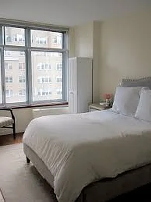 Rented by Luxus Manhattan Realty | media 23