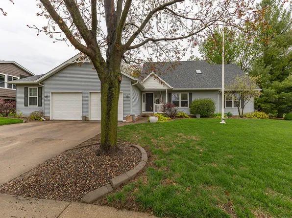 861 Mulberry Dr, Geneseo, IL 61254