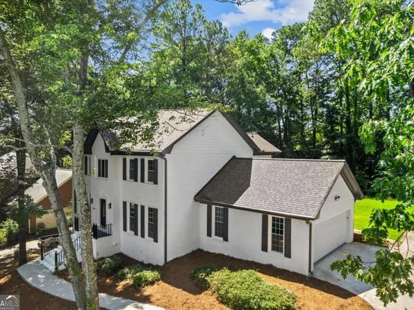 4745 Masters Ct, Duluth, GA 30096