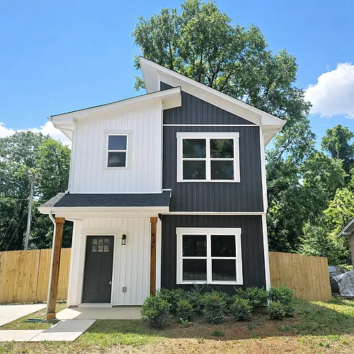 424 Airline Ave Photo 1