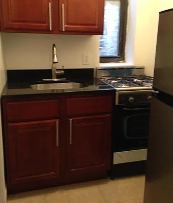 Rented by Pink Stone Realty LLC | media 33