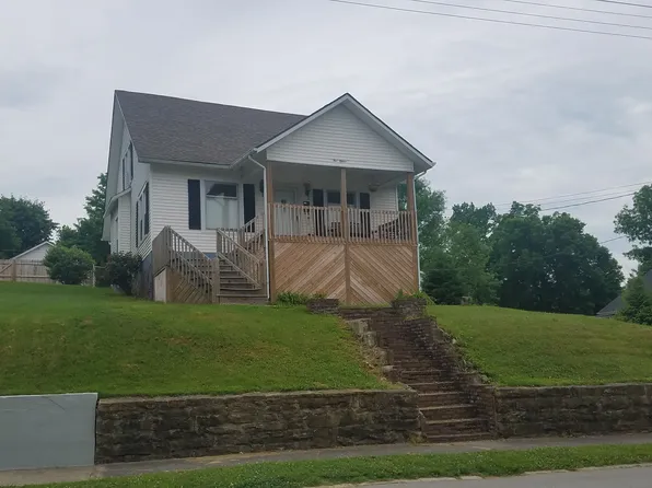 515 Broadway St, Irvine, KY 40336