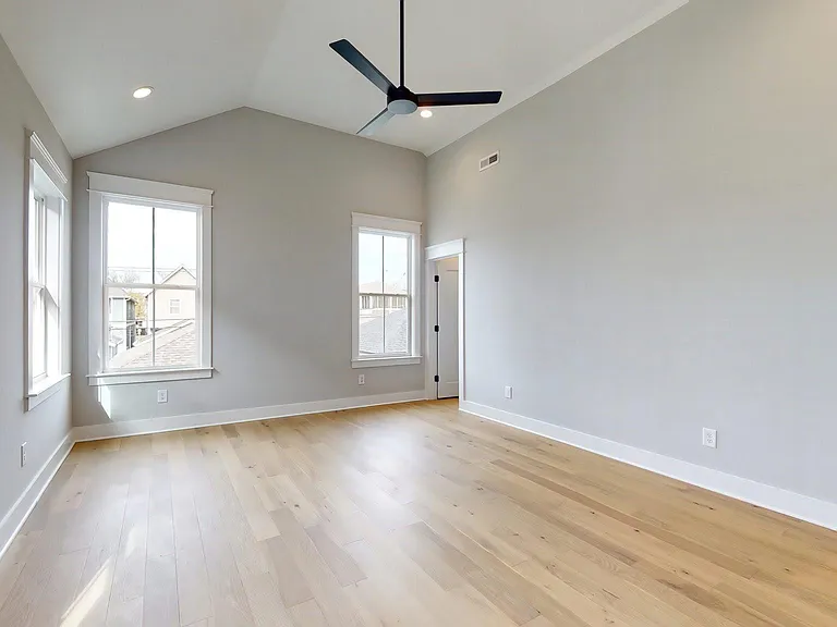 4806 Illinois Ave — Photo 11