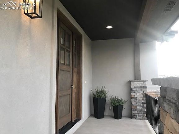 Covered Entryway