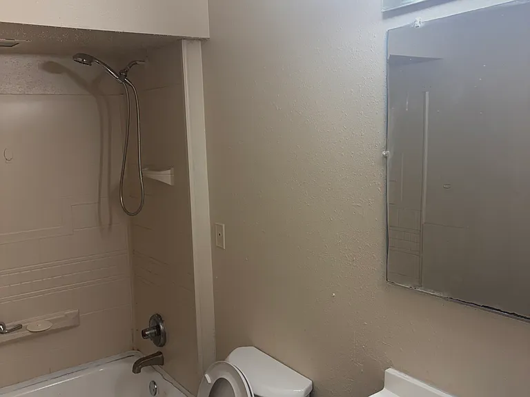 5653 Walter Ave #1 — Photo 22