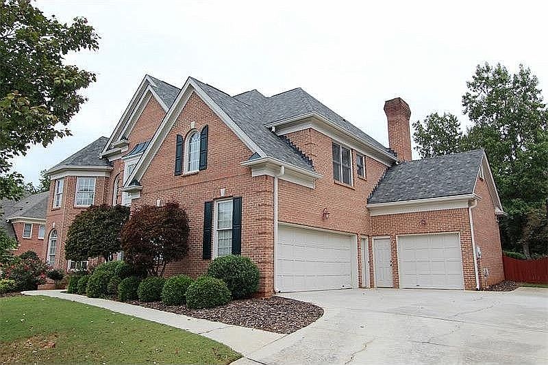 2nd image of 3423 Forestwood Dr