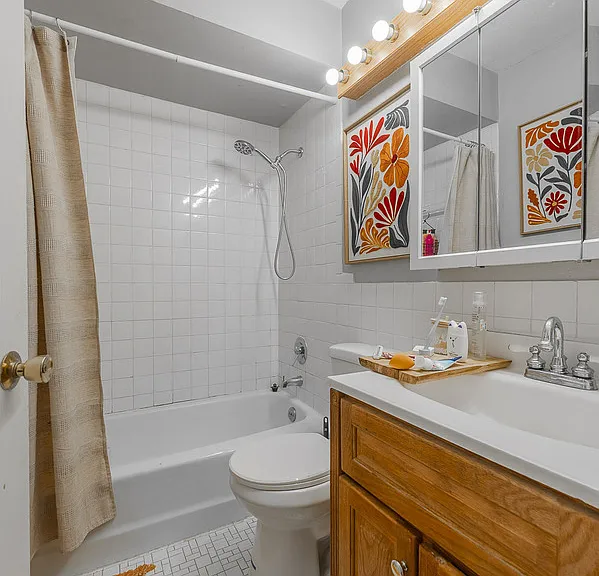 740 W Webster Ave #G — Photo 13