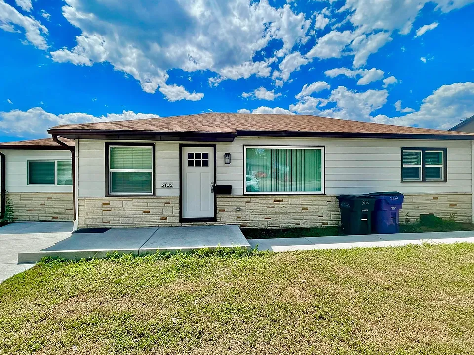 5132 W Custer Pl