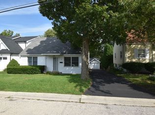 3 Ridge Rd, Lemont, IL 60439