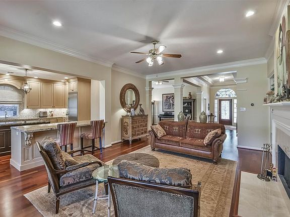 Another view of the living area.