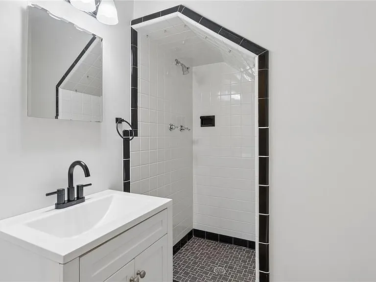 4775 Merlendale Ct — Photo 20