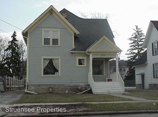 1134 Cherry St, Oshkosh, WI 54901