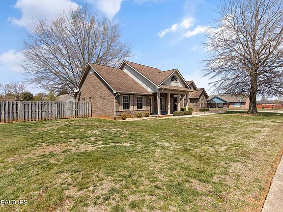 3rd image of 1323 Liverpool Ln