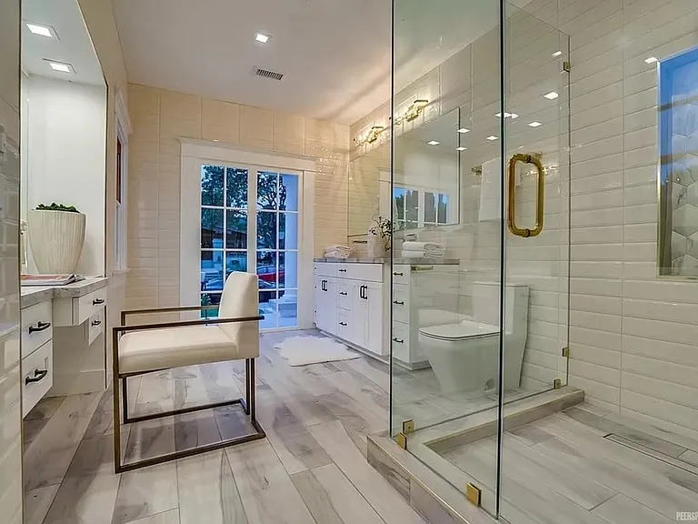 1524 N Sierra Bonita Ave — Photo 11