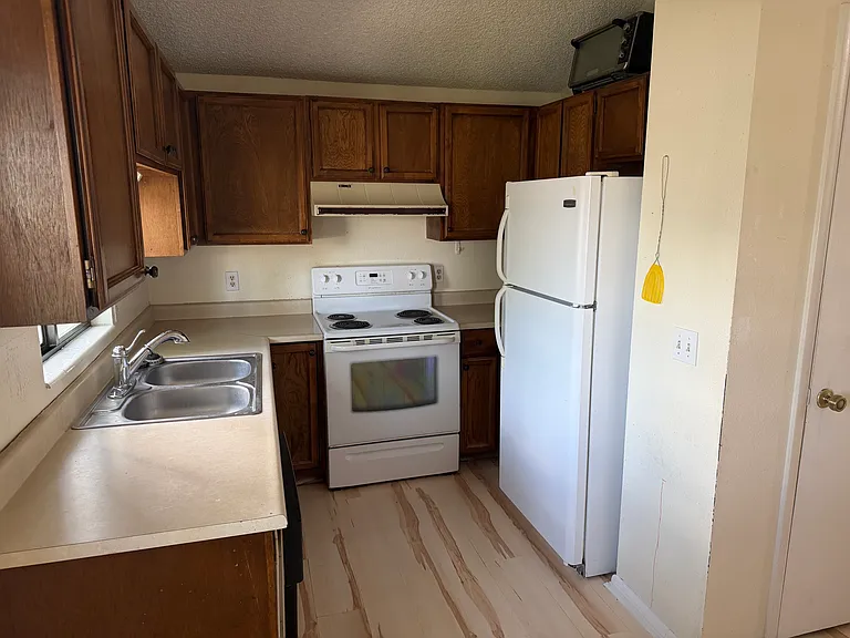 1450 Sagewood Rd #6 — Photo 5