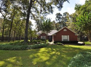 16 E Forest Ct, Conroe, TX 77384