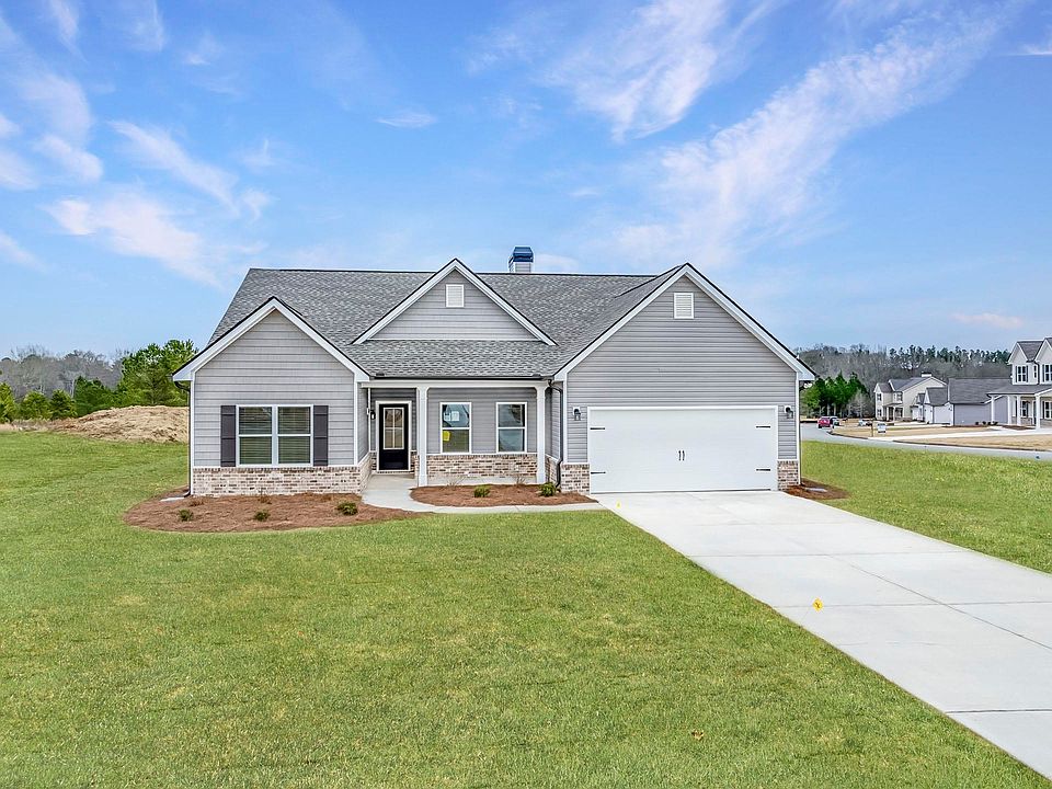1st image of 104 Oakwood Dr