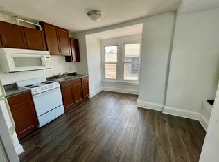 423 Gay St FLOOR 3, Phoenixville, PA 19460