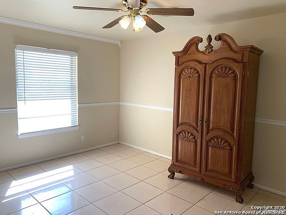 5th image of 1022 Morey Peak Dr