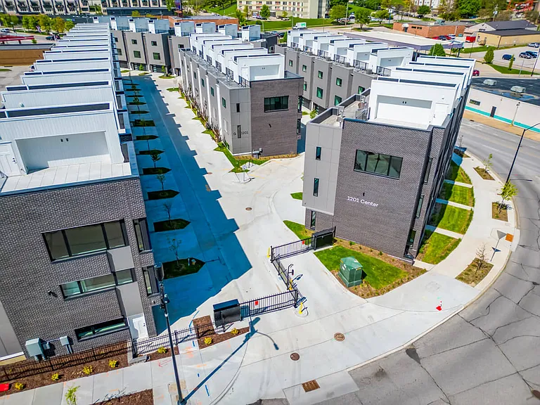 Matilda 235 Townhomes — Photo 29