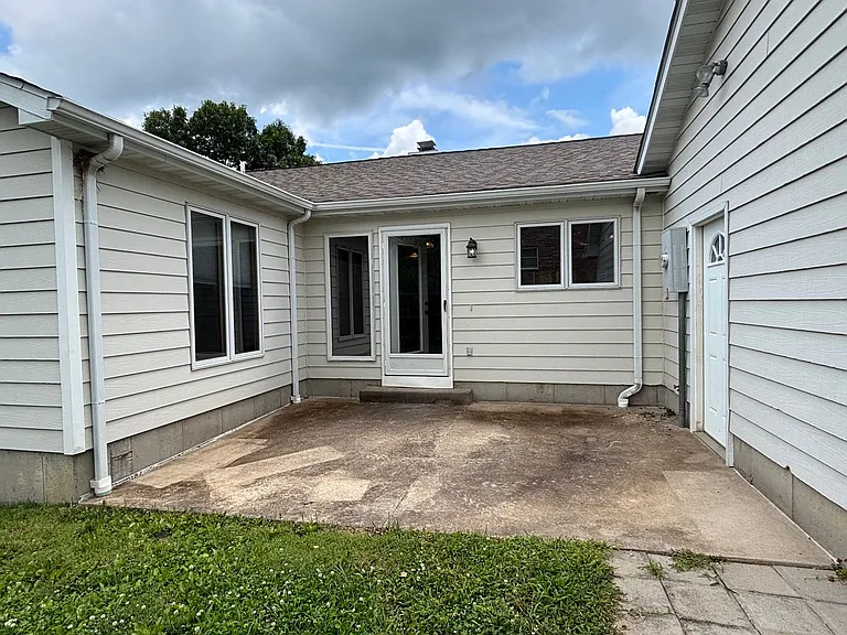 300 Dover Dr — Photo 21