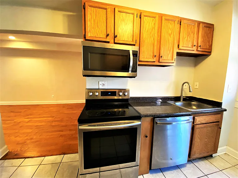 225 Rhode Island Ave NW #A — Photo 6