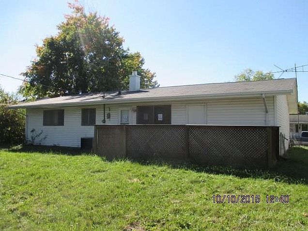 2nd image of 3555 N Lynhurst Dr