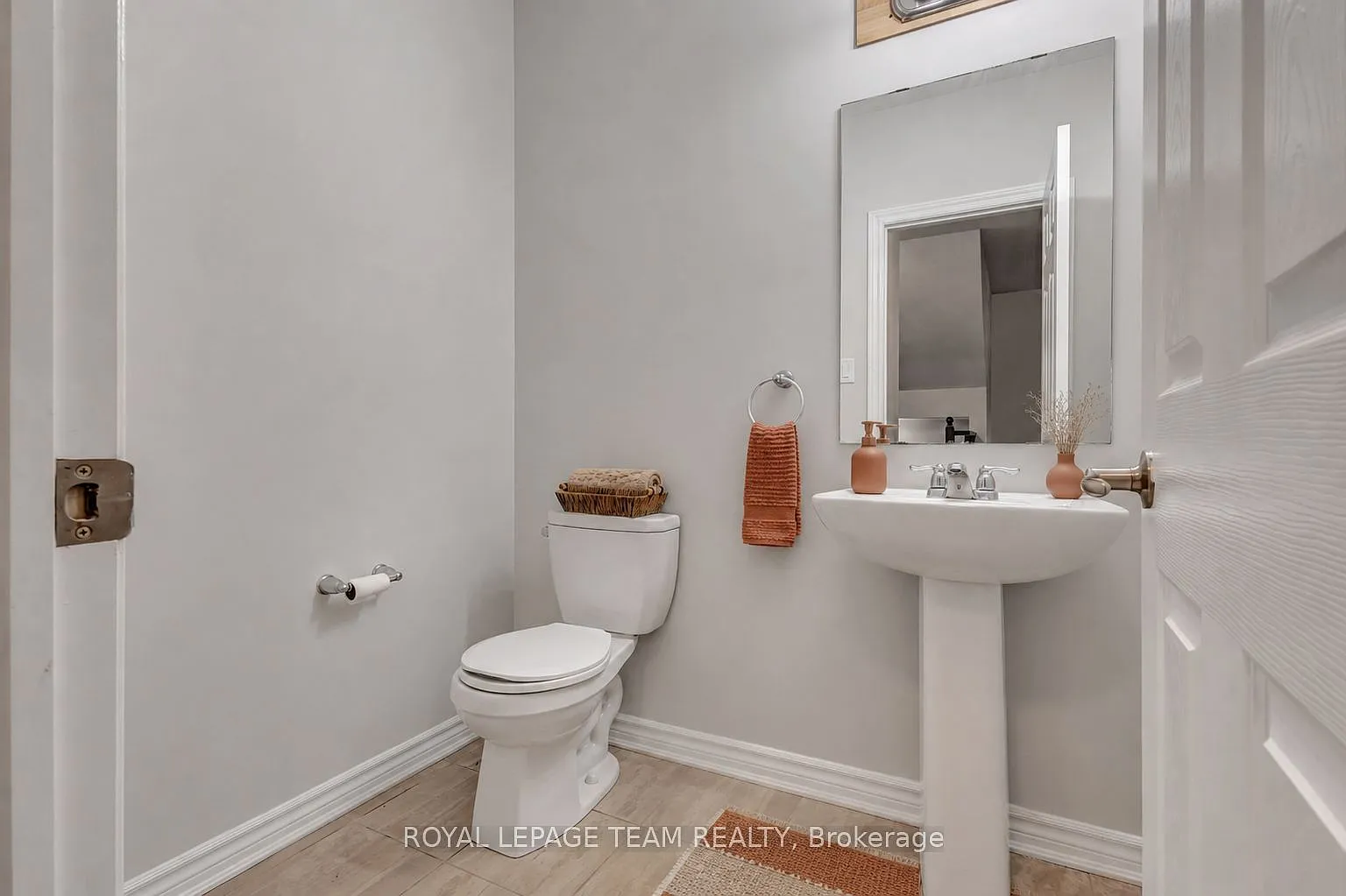 4 bed, $3,199 — Photo 4