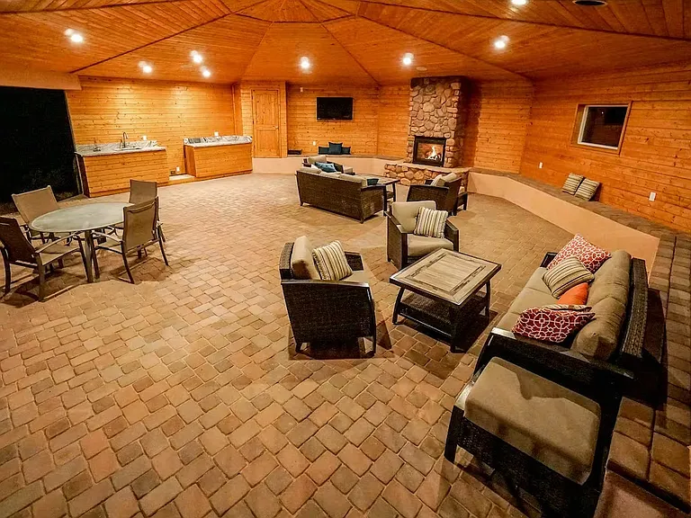 760 E Amber Ridge Rd — Photo 20