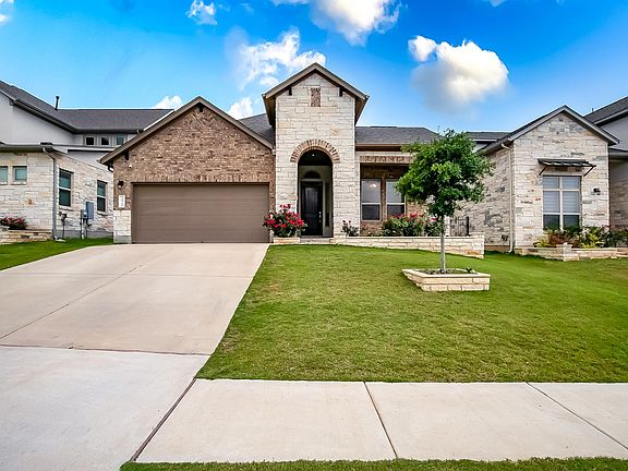 3rd image of 2921 Zelma Dr