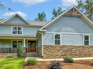 1206 Yellowood Dr, Seneca, SC 29672