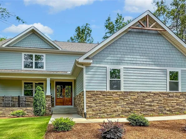 1206 Yellowood Dr, Seneca, SC 29672