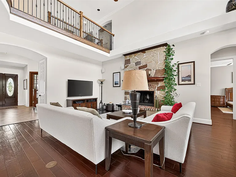 903 Annabella Pl — Photo 11